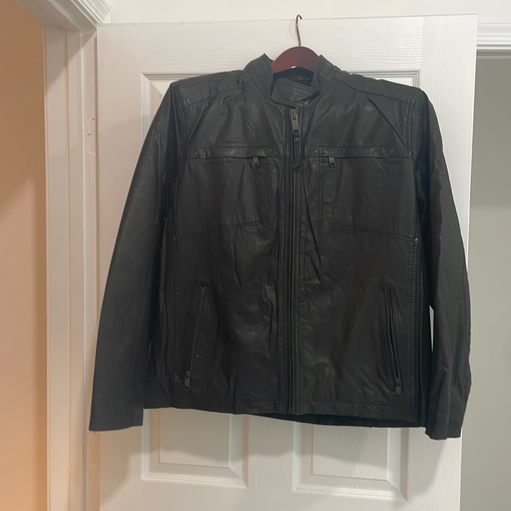Andrew Marc : Black leather Moto jacket new without tags: stunning mint XL